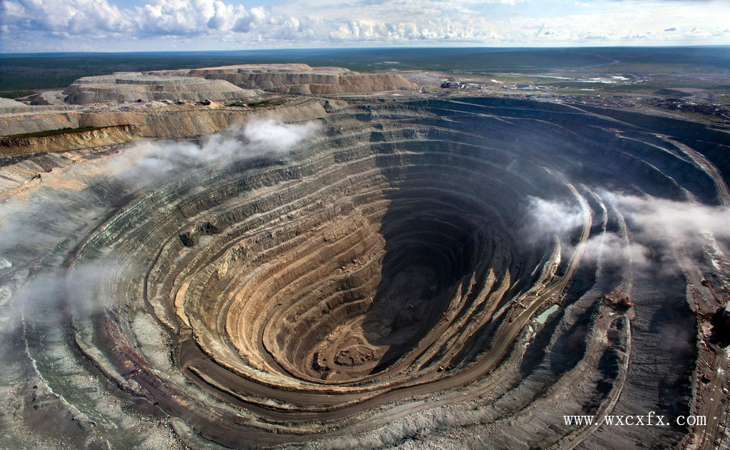 手持式光譜儀在礦脈檢測方面的應用 /cxyq/20190702102551-FsFOU2GFp-zRNngGxksGZJ_UjChe.jpg